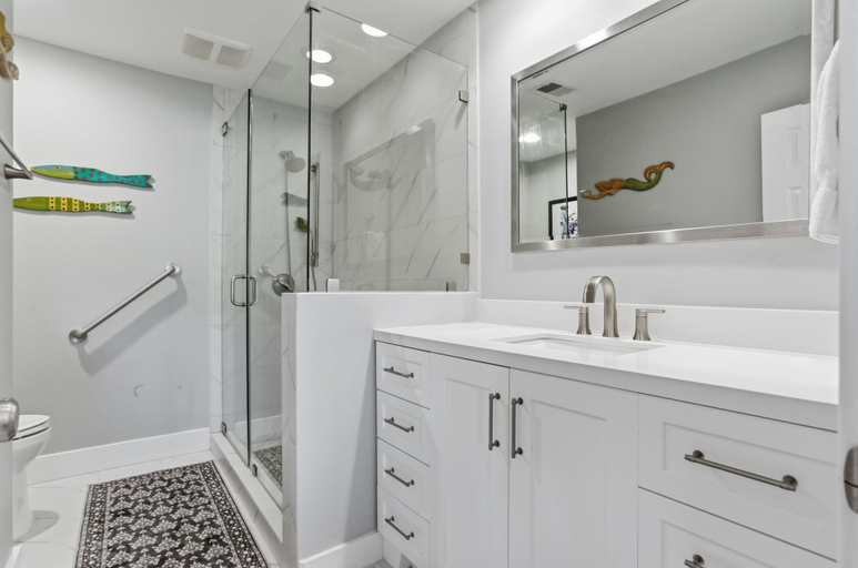 Bathroom 3, 563 Ocean Course at The Sea Pines Resort, Beaufort