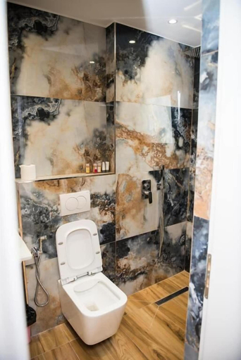 Bathroom 3, New Donantelo Hotel, Vlorës