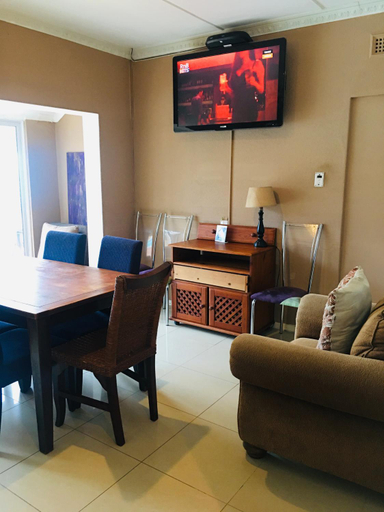 Others 5, Umhlanga Guesthouse, eThekwini