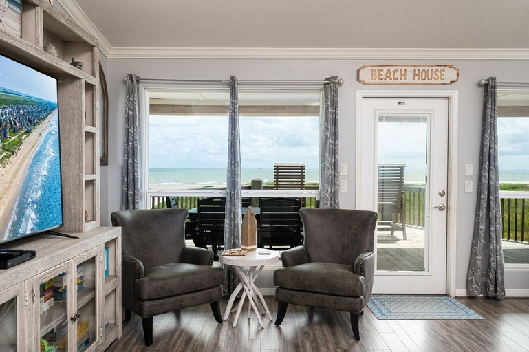 Interior 4, Beaches Be Trippin' 4 Bedroom Home by RedAwning, Galveston