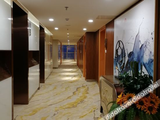 Others 3, Yuheng Hotel, Qingdao