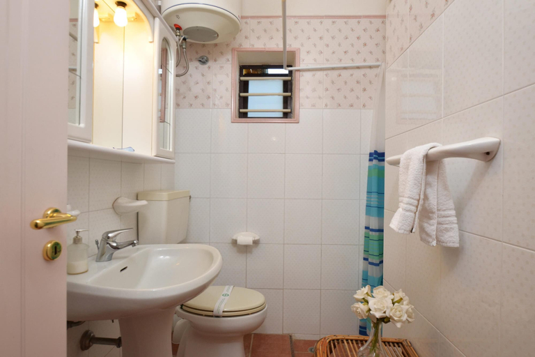 Bathroom 2, Villa Torres, Ragusa