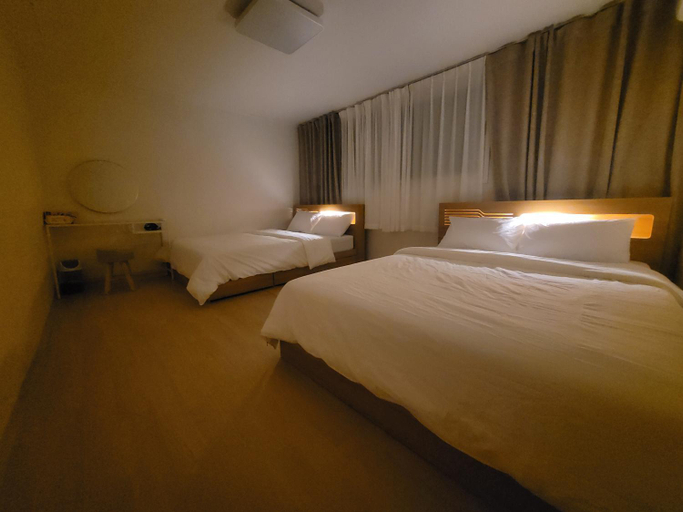 Bedroom 4, Sunny House, Mapo