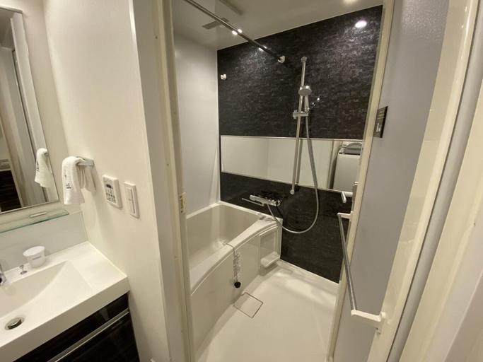Bathroom 4, 天然温泉ホテルリブマックスPREMIUM名古屋丸の内, Mori
