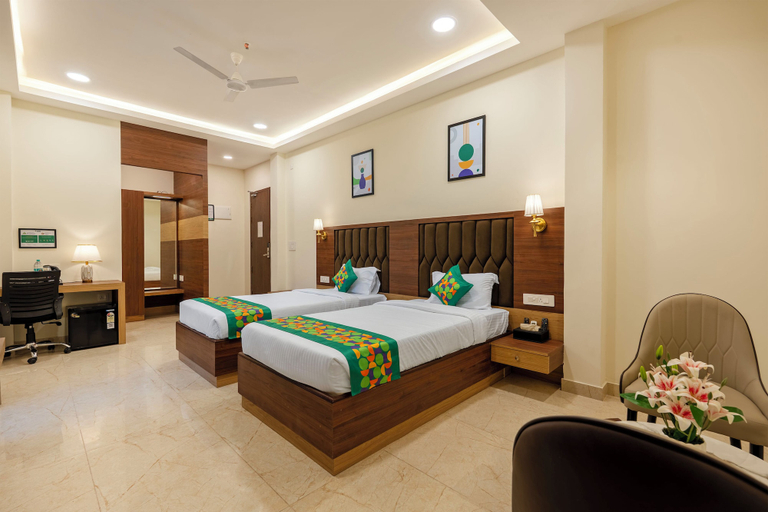 Room 4, Treebo Premium Pine Tree Courtyard, Chennai