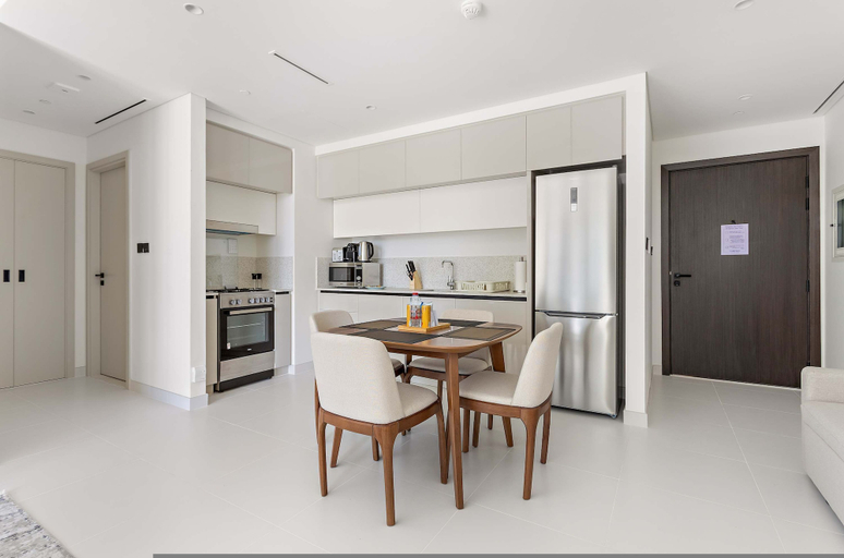 Room 3, Silkhaus Marina Vista New Tower w Private Beach, Dubai