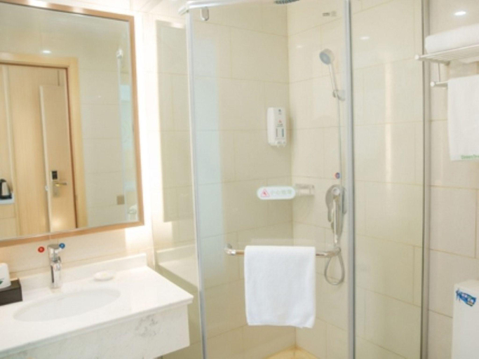 Bathroom, GreenTree Inn Jiujiang Development Zone Changjiang Avenue, Jiujiang