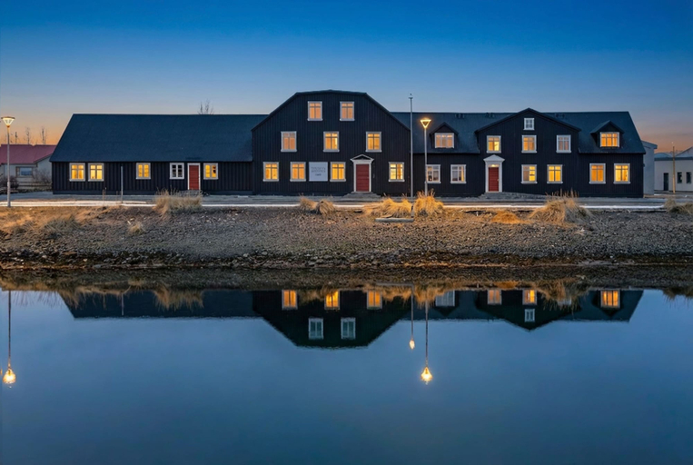 Exterior & Views 2, Bryggjan Boutique Hotel, Akureyri