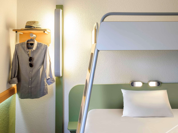 Bedroom 4, Ibis Budget Muenchen City Olympiapark, München