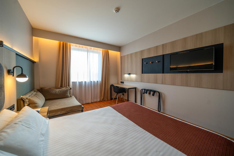 Bedroom 3, Posadas de Espana Pinto, Madrid