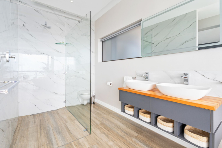 Bathroom 4, Zaria Sun Family, City of Cape Town