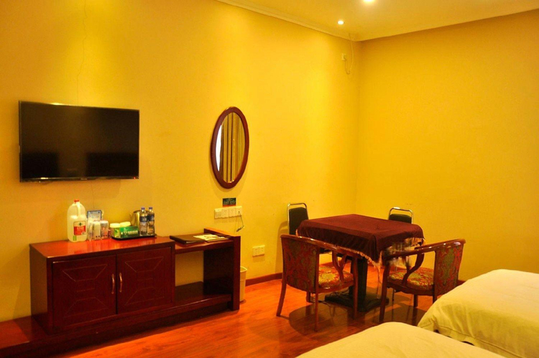 Bedroom 2, GreenTree Inn Taiyuan Gujiao East Dachuan Road Express Hotel, Taiyuan