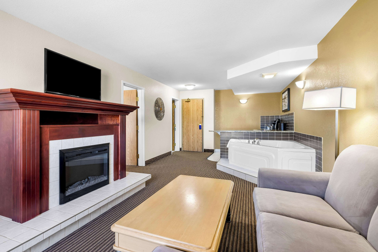 Others 5, SureStay Plus Hotel by Best Western Drumheller, Division No. 5