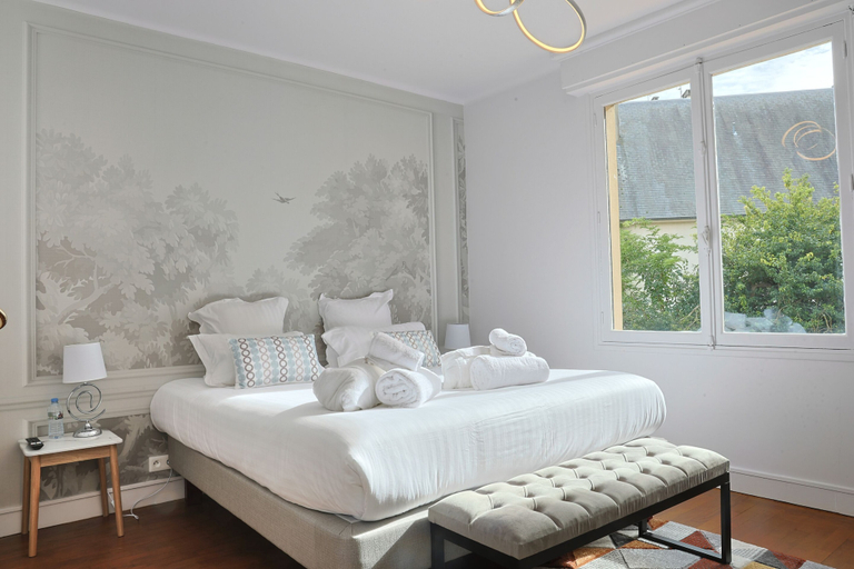 Bedroom 5, ERAWAN BOUTIQUE HOTEL, Eure