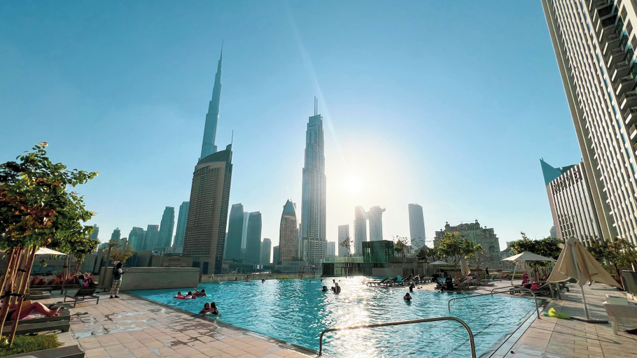Rooftop pool 4, Luxury Stays @ Downtown Views 2 with UniDwellers Holiday Homes, Dubai