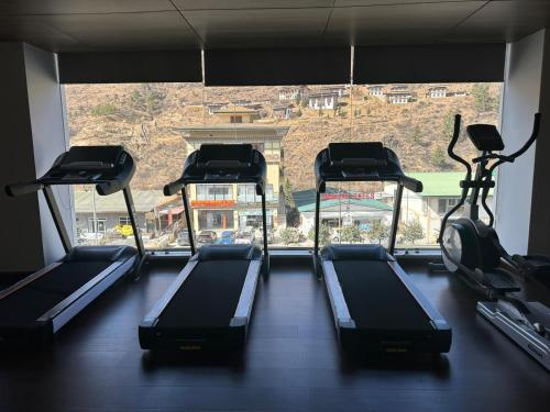 Gym/fitness, The 33rd Executive Suites, Chang
