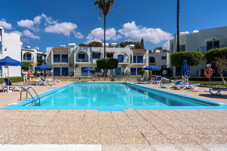 Pool 2, Sea Breeze 1-BR Apt & Pool in Pyla, Larnaca