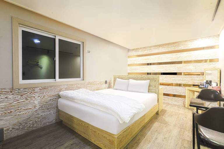 Bedroom 3, Daegu Pyeongni-dong J, Buk