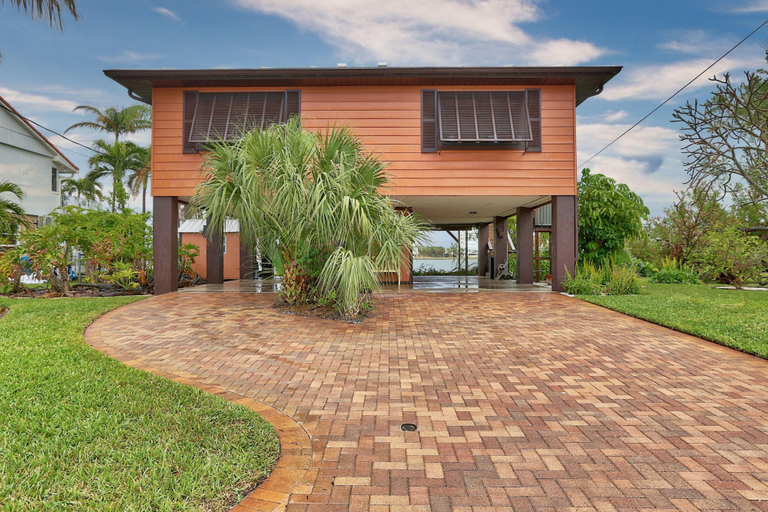 Exterior & Views, Paradise Along Boca Ciega Bay, Pinellas