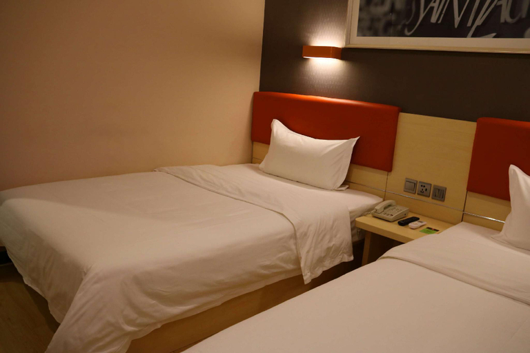 Bedroom 3, 7 Days Premium Hohhot Hailiang Square, Hohhot