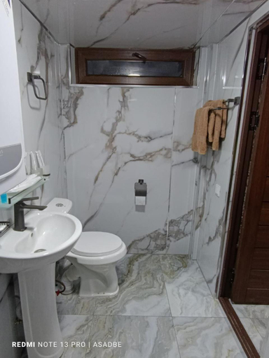 Bathroom 3, Viva Lake Resort & Spa, O'rtachirchiq