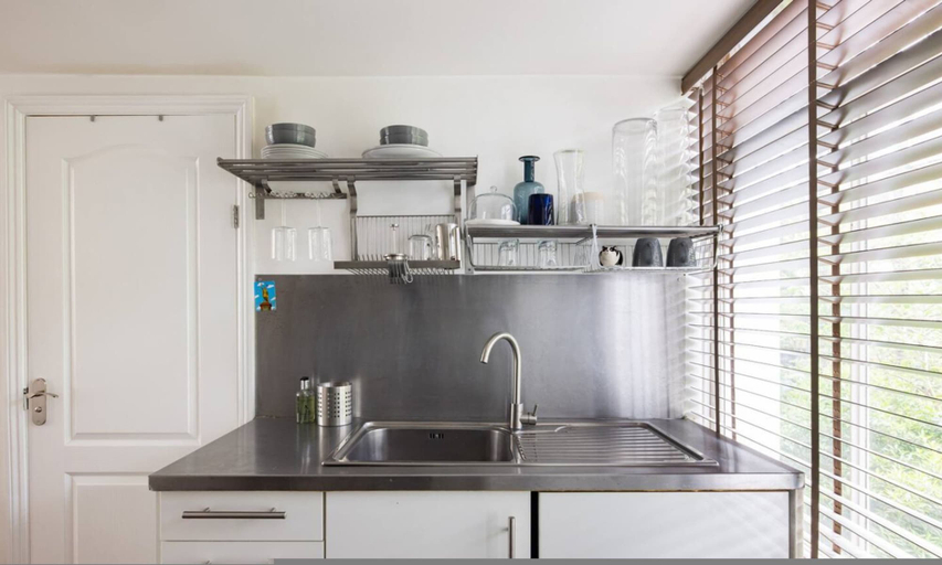 Room 2, Victorian Blush 1BR Near Portobello Notting Hill, London