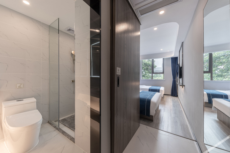 Bathroom 3, 7 Days Premium Hotel (Chongqing North Railway Station North Square Center), Chongqing