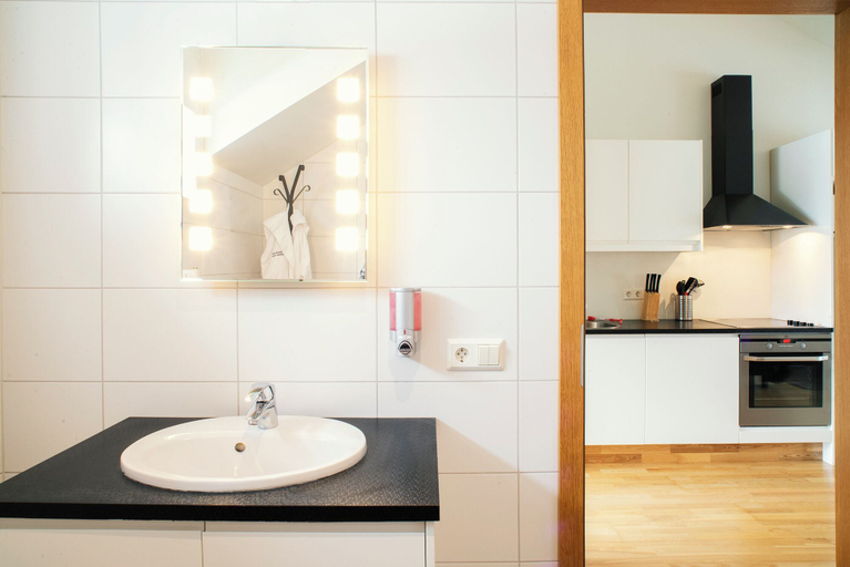 Bathroom 4, Reykjavik4you Apartments, Reykjavík