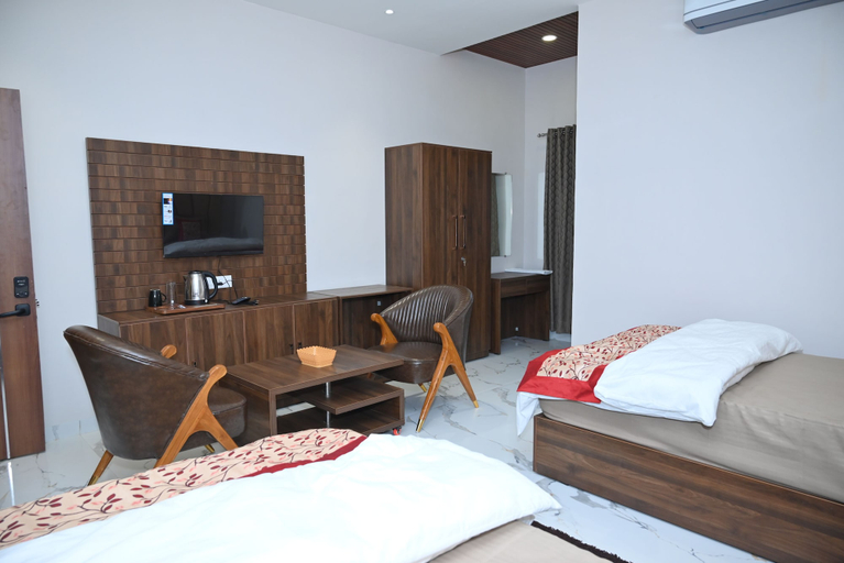 Room 5, Hotel Blue Ocean, Balaghat