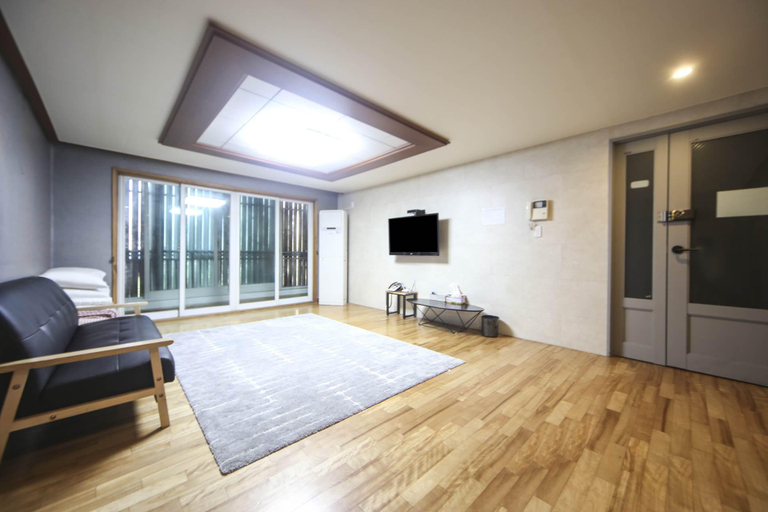 Others 3, Lazzy Hotel, Haeundae