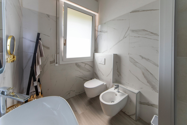 Bathroom 4, HouSmart Dagnini 22, Bologna
