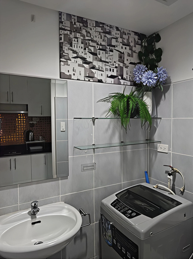 Bathroom 4, Comfystay Manila, Pasay City