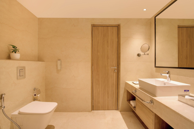 Bathroom 4, Lemon Tree Hotel Bhubaneswar, Khordha