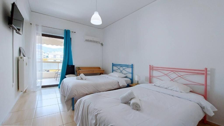 Room 4, Cholargos a Spacious 2BR apartment, Attica