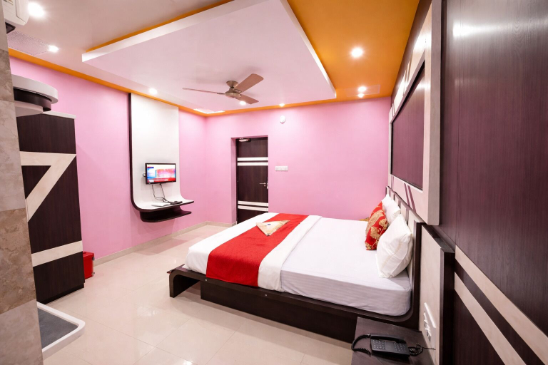 Bedroom 3, Hotel Galaxy International, Puri