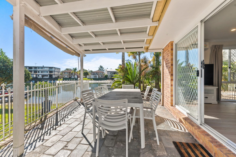 Balcony 3, Family Friendly 2 Bed Flat With Balcony, Maroochy - Mooloolaba