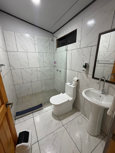 Bathroom, Hotel Uran, Pérez Zeledón