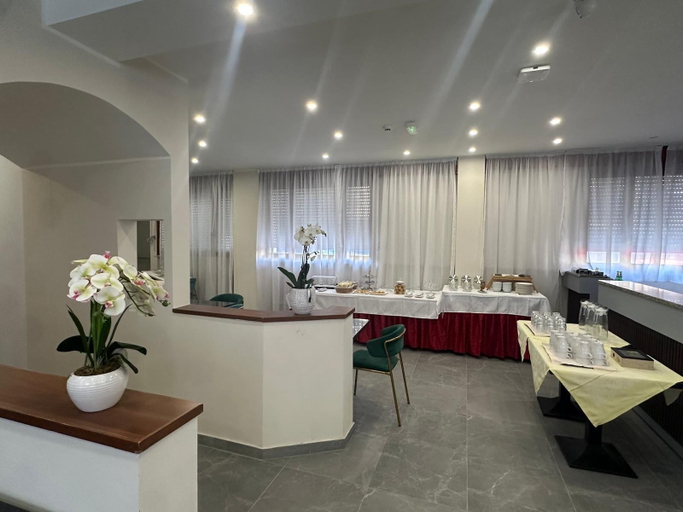 Lobby 2, Hotel Nova, Varese