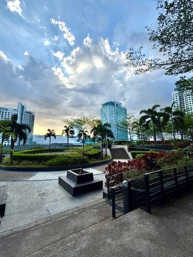 Others 5, Manhattan Plaza Tower 1, Quezon City