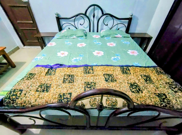 Bedroom 2, Janardan Home Stay Lucknow, Lucknow