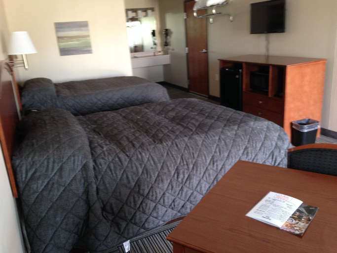 Room 2, Crossroads Lodge, Thurston