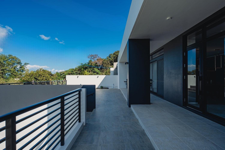 View 5, Luxury Villa Maeda Unit1, Onna