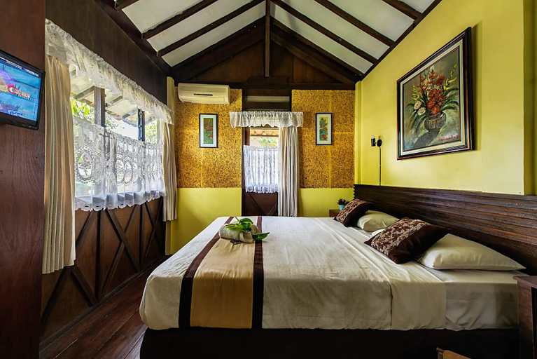 Room 4, Dedaunan Guesthouse, Malang