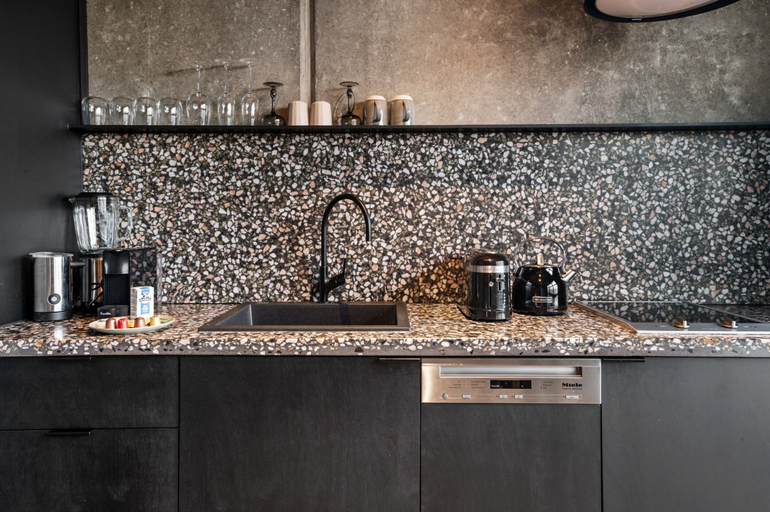 Private kitchen 3, Stylish Studio Stay in Central Fitzroy, Melbourne