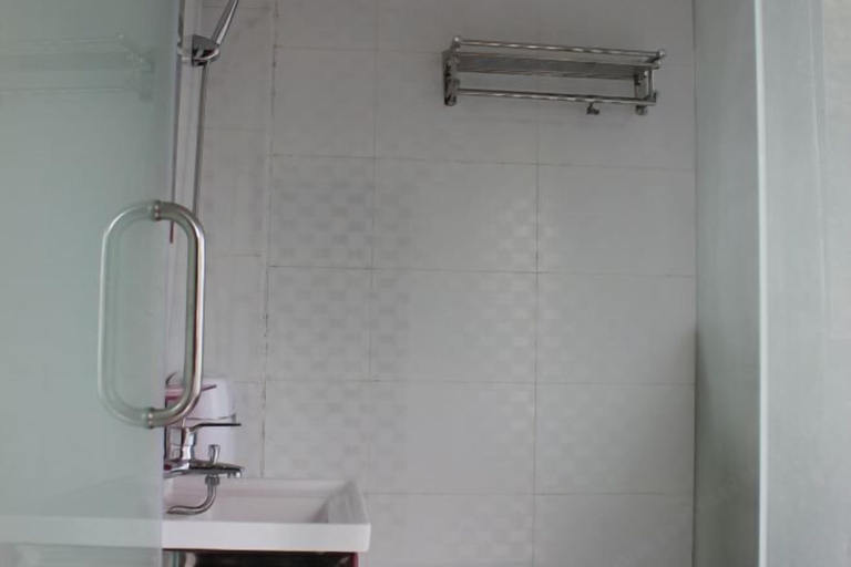 Bathroom 3, Wang Xing Hotel, Shaoguan