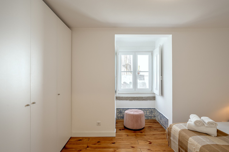 Room 5, Bairro Alto Garden View II by Homing, Lisbon