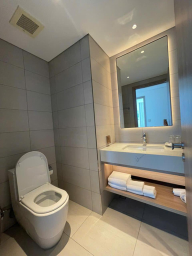 Bathroom 5, a la carte halong bay hotel, Hạ Long
