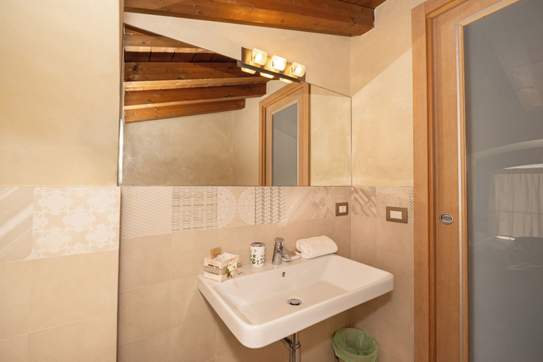 Bathroom 3, Casale Elisa Country Hotel, Rome