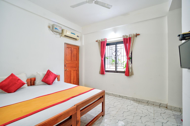 Bedroom 2, Mayonna Creek Side, North Goa