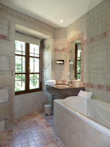 Bathroom 3, Chateau de Maulmont, Puy-de-Dôme